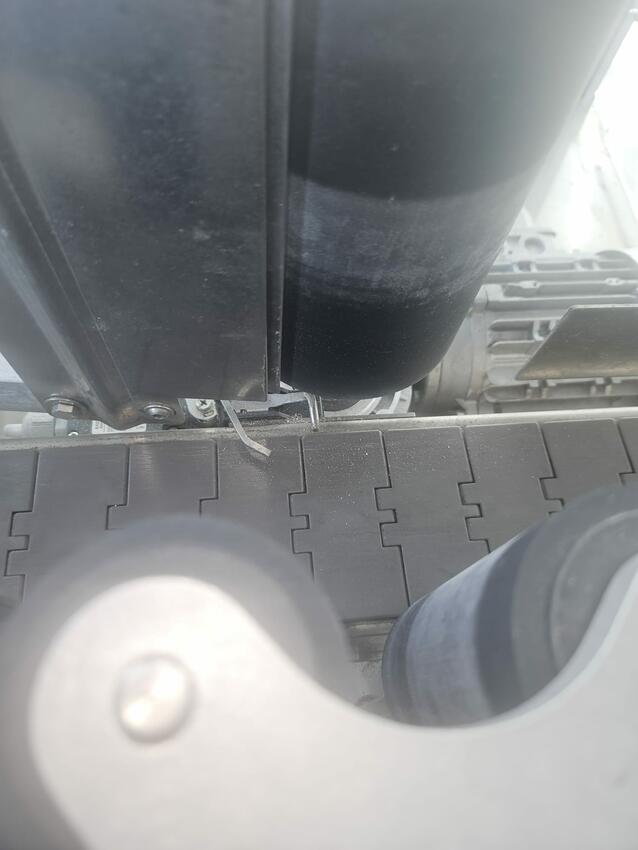 ETIQUETEUSE ADHESIVE ENOS T4
